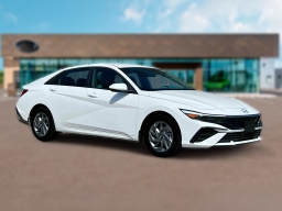 Hyundai Elantra Hybrid Blue DCT 2025