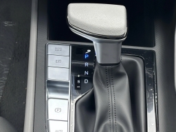 Hyundai Elantra Hybrid Blue Sedan 2026
