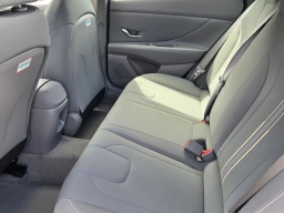 Hyundai Elantra Hybrid SEL Sport Sedan 2026