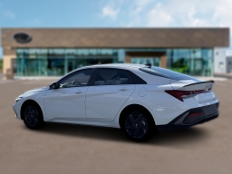Hyundai Elantra Hybrid SEL Sport Sedan 2026