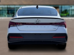 Hyundai Elantra Hybrid SEL Sport Sedan 2026