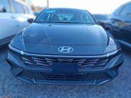 Hyundai Elantra Hybrid SEL Sport Sedan 2026