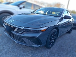 Hyundai Elantra Hybrid SEL Sport Sedan 2026