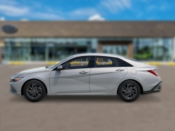 Hyundai Elantra Hybrid Blue Sedan 2026