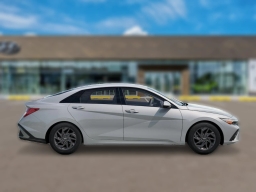 Hyundai Elantra Hybrid Blue Sedan 2026