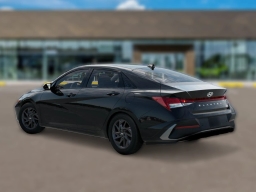 Hyundai Elantra Hybrid Blue Sedan 2026