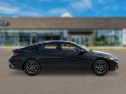 Hyundai Elantra Hybrid Blue Sedan 2026