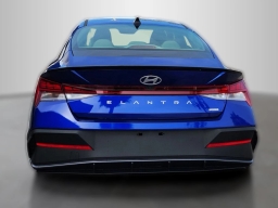 Hyundai Elantra Hybrid SEL Sport Sedan 2026