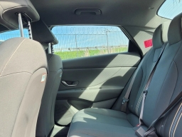 Hyundai Elantra Hybrid SEL Sport Sedan 2026