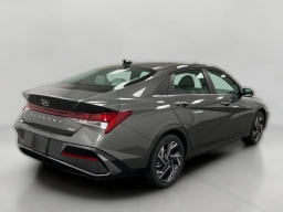 Hyundai Elantra Hybrid Limited Sedan 2026
