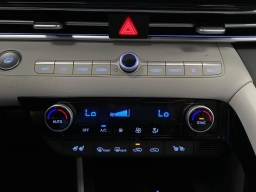 Hyundai Elantra Hybrid Limited Sedan 2026