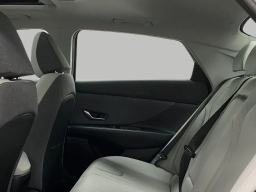 Hyundai Elantra Hybrid Limited Sedan 2026