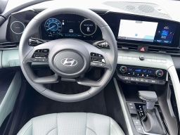 Hyundai Elantra Hybrid Limited Sedan 2026