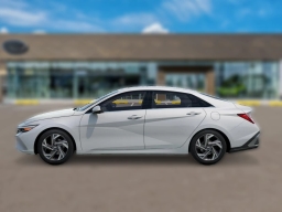Hyundai Elantra Hybrid Limited Sedan 2026