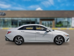 Hyundai Elantra Hybrid Limited Sedan 2026