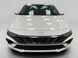 Hyundai Elantra Limited IVT 2026