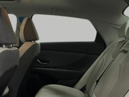 Hyundai Elantra Limited IVT 2026