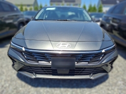 Hyundai Elantra Limited IVT 2026
