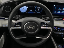 Hyundai Elantra Limited IVT 2026