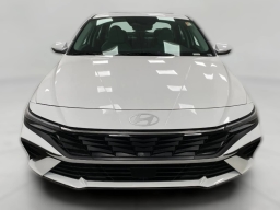 Hyundai Elantra Limited IVT 2026