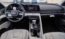 Hyundai Elantra Limited IVT 2026