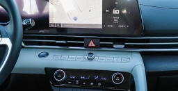 Hyundai Elantra Limited IVT 2026