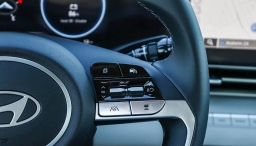 Hyundai Elantra Limited IVT 2026