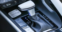 Hyundai Elantra Limited IVT 2026