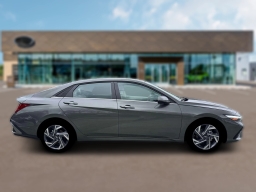 Hyundai Elantra Limited Sedan 2026