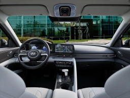 Hyundai Elantra Limited Sedan 2026