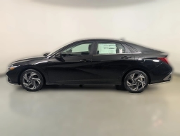 Hyundai Elantra Limited IVT 2026