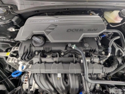 Hyundai Elantra Limited IVT 2026