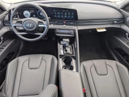 Hyundai Elantra Limited Sedan 2026