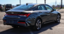 Hyundai Elantra Limited IVT 2026