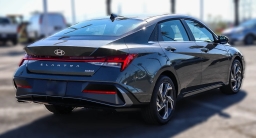 Hyundai Elantra Limited IVT 2026