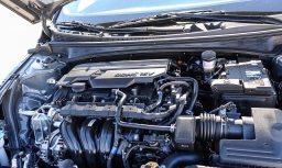 Hyundai Elantra Limited IVT 2026