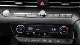 Hyundai Elantra Limited IVT 2026