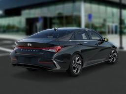 Hyundai Elantra Limited Sedan 2026
