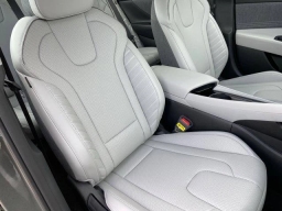 Hyundai Elantra Limited IVT 2026
