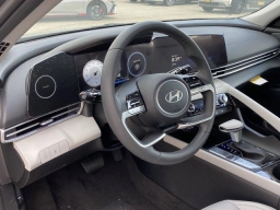 Hyundai Elantra Limited IVT 2026
