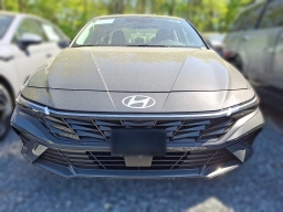 Hyundai Elantra Limited IVT 2026