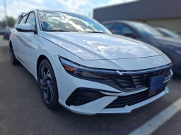 Hyundai Elantra Limited IVT 2026