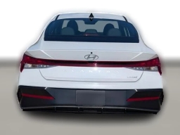 Hyundai Elantra Limited IVT 2026