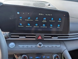 Hyundai Elantra Limited IVT 2026