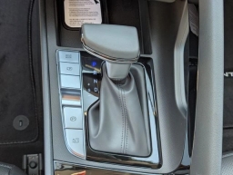 Hyundai Elantra Limited IVT 2026