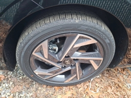 Hyundai Elantra Limited IVT 2026