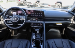 Hyundai Elantra Limited IVT 2026