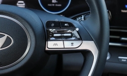 Hyundai Elantra Limited IVT 2026