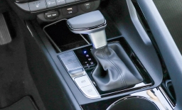 Hyundai Elantra Limited IVT 2026