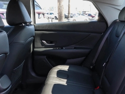 Hyundai Elantra Limited IVT 2026